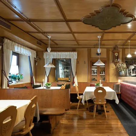 Historic Alte Goste Hotel Valdaora