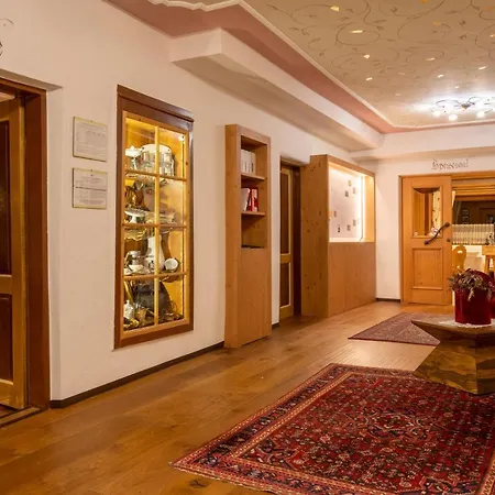 Hotel Historic Alte Goste Valdaora